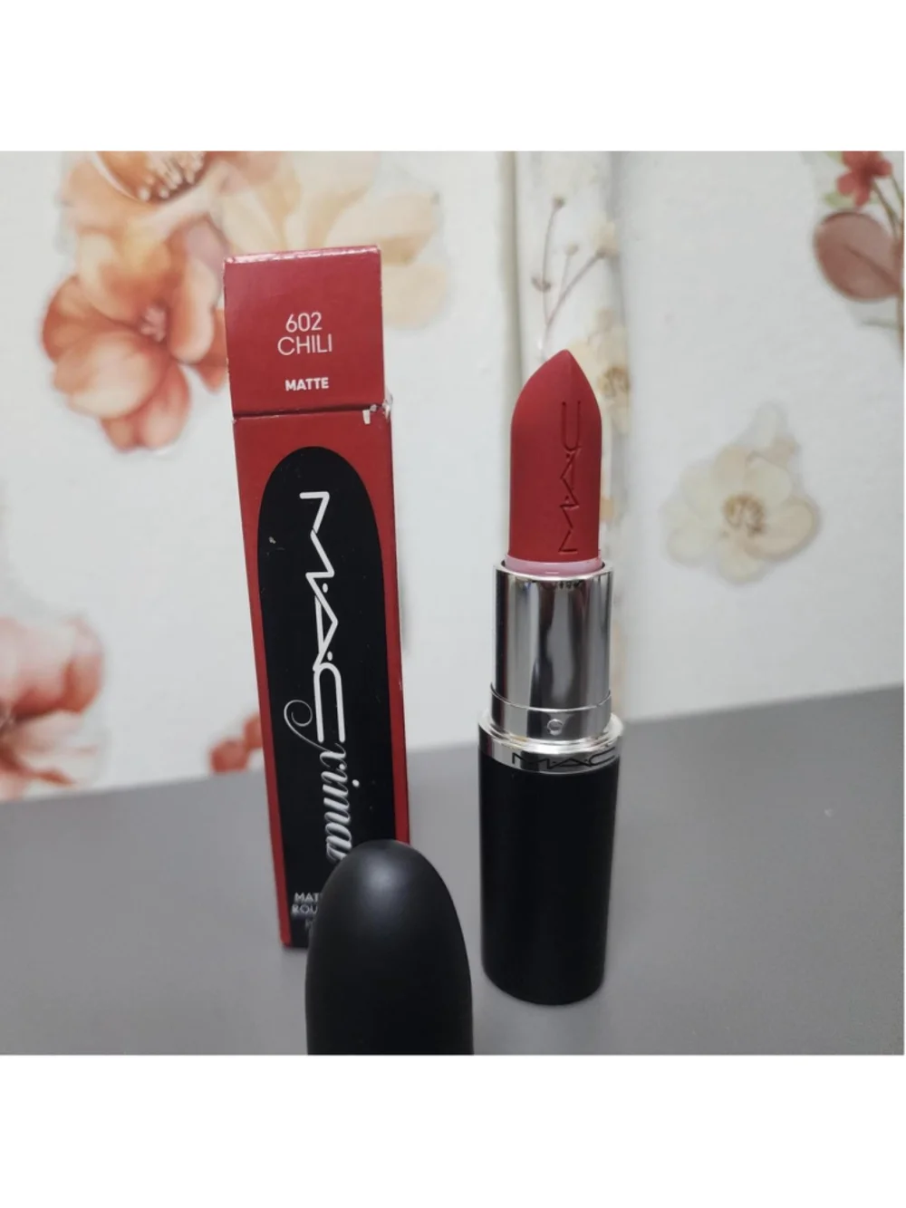 MAC Cremesheen lipstick in Chili #lipstick #red